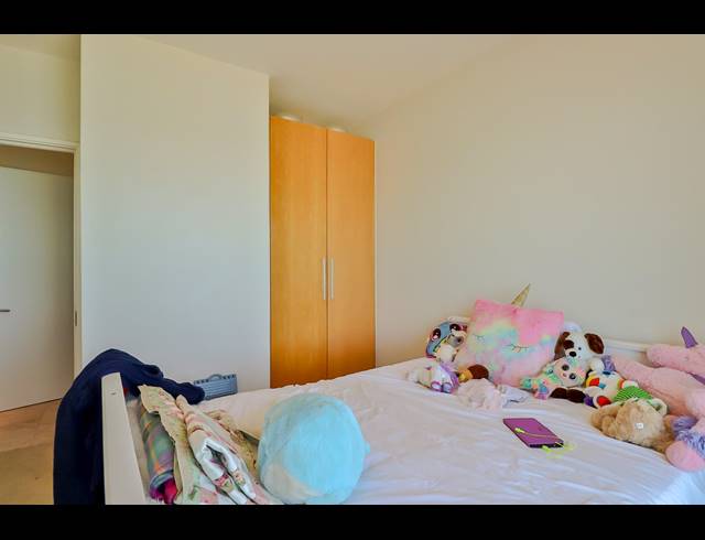 4 BEDROOM APARTMENT FOR SALE IN STRAND NORTH